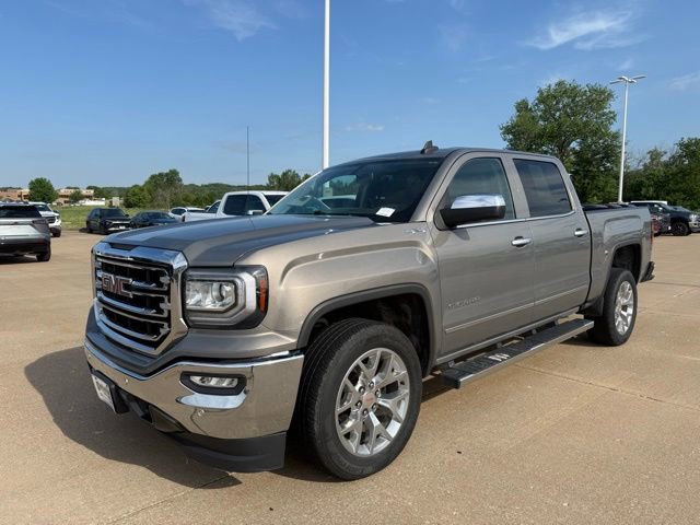 Used 2017 GMC Sierra 1500 SLT w/ SLT Premium Package AWD/4WD image 8