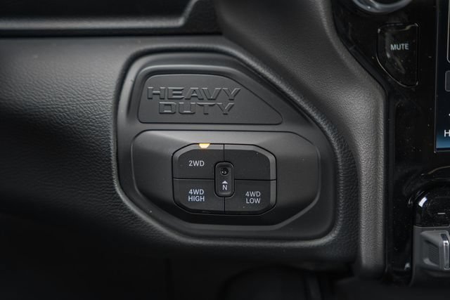 New 2026 RAM 3500 Laramie AWD/4WD image 37