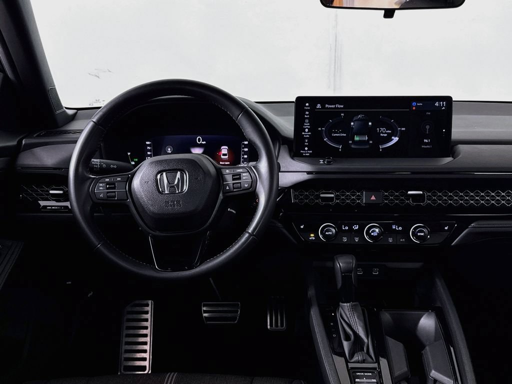 Used 2025 Honda Accord Sport image 12