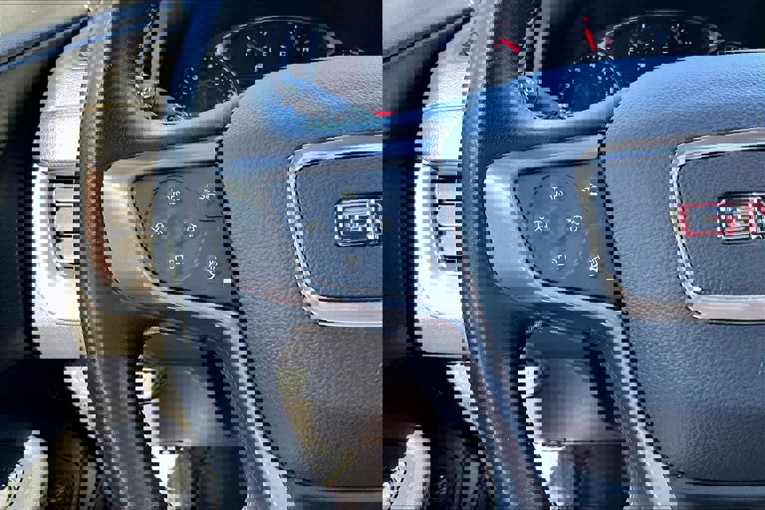 Used 2022 GMC Terrain AT4 image 23