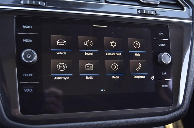 Certified 2022 Volkswagen Tiguan SE image 12