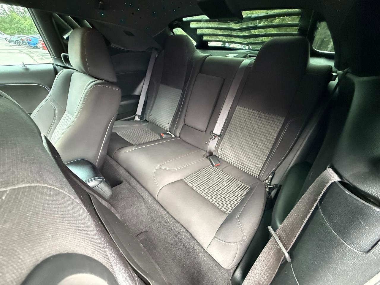 Used 2019 Dodge Challenger SXT RWD image 9