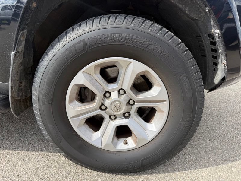 Used 2018 Toyota 4Runner SR5 Premium AWD/4WD image 14