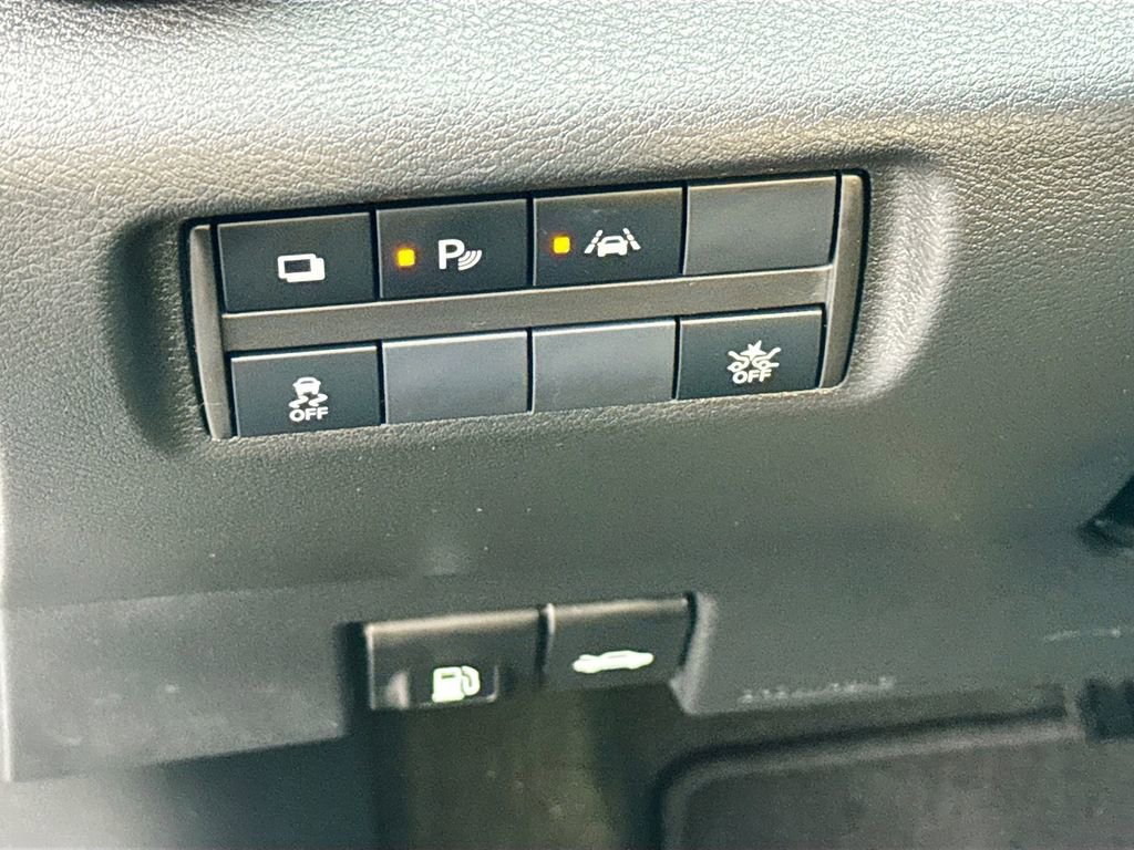 Used 2021 Nissan Versa S image 22