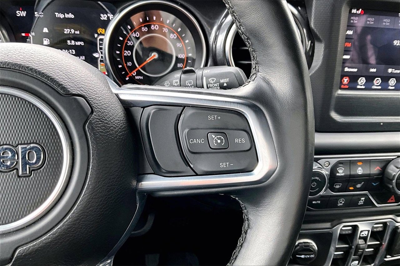 Certified 2021 Jeep Wrangler Unlimited Sahara image 28