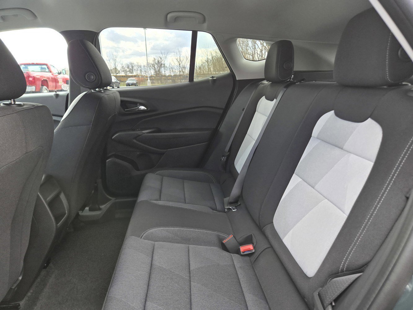 New 2026 Chevrolet Trax LS w/ LS Convenience Package FWD image 15
