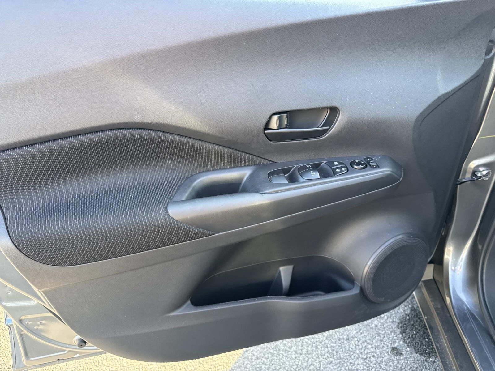 Used 2025 Nissan Kicks Play S FWD image 26