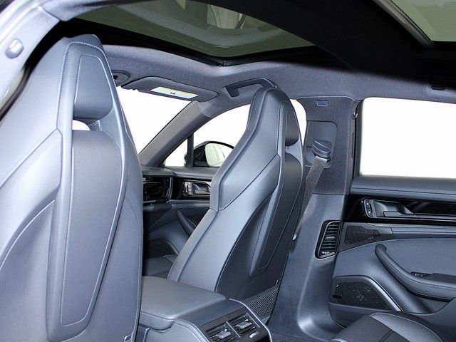 New 2026 Porsche Panamera 4 image 20
