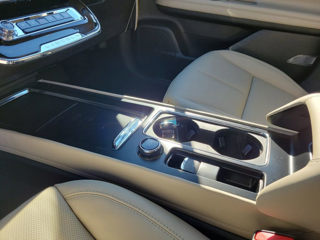 New 2026 Lincoln Corsair Premiere image 29