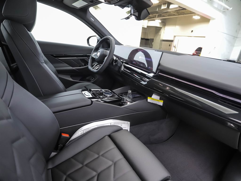 New 2026 BMW 530i xDrive w/ M Sport Package image 30