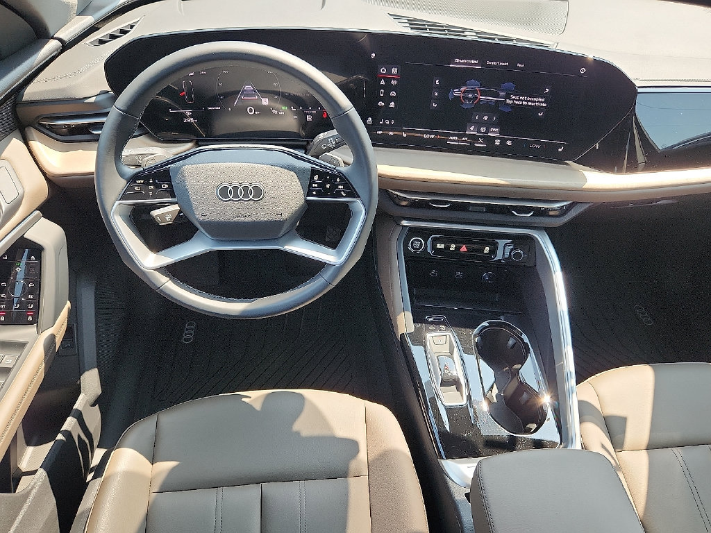 Used 2025 Audi Q5 Premium w/ Convenience Package AWD/4WD image 4