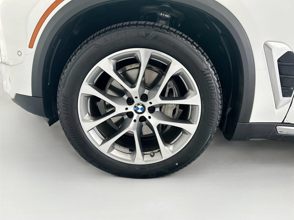 Certified 2024 BMW X5 xDrive40i w/ Premium Package AWD/4WD image 29