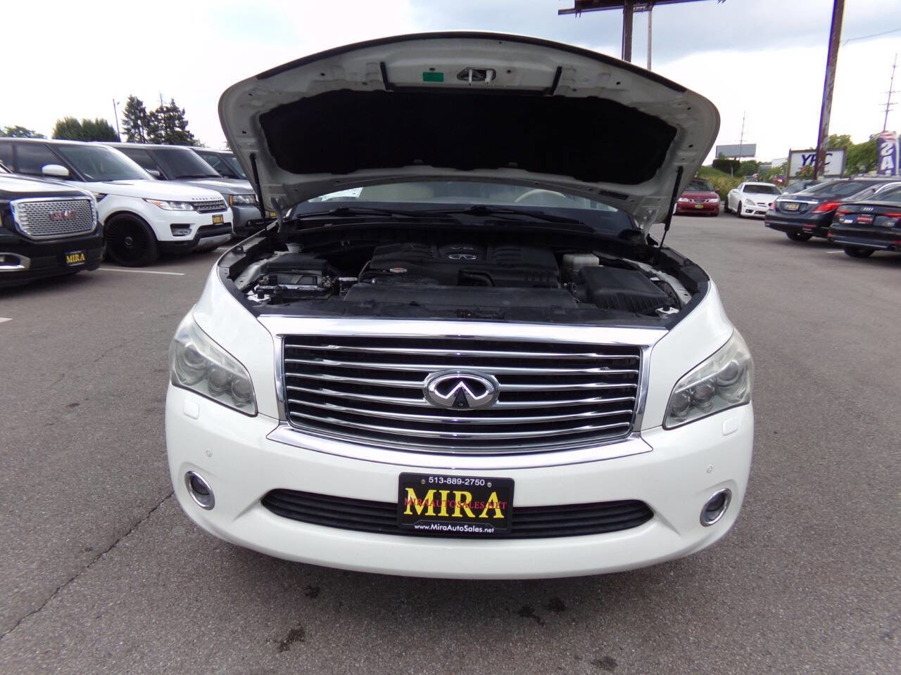 Used 2013 INFINITI QX56 4WD w/ Deluxe Touring Pkg image 43