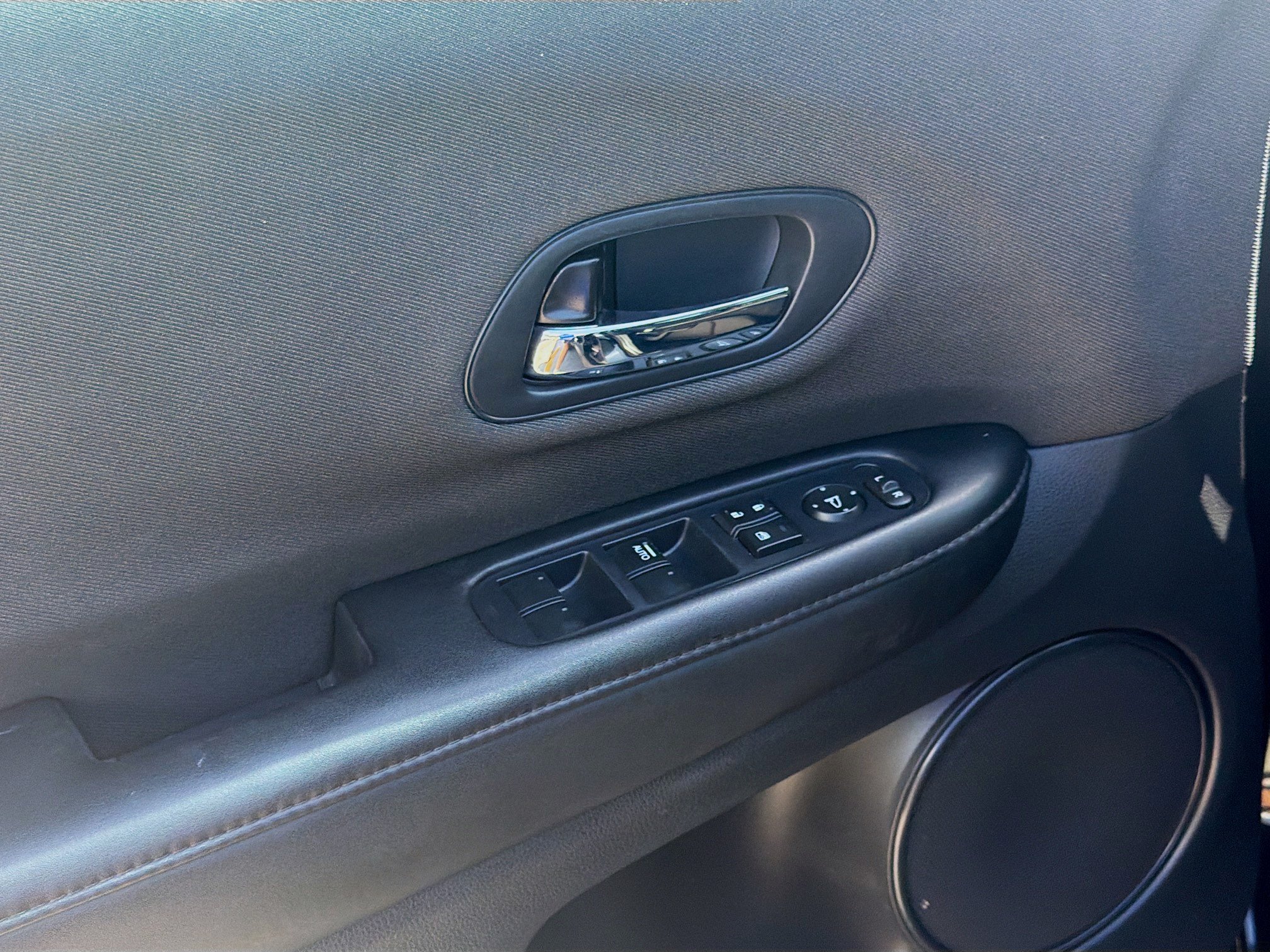 Certified 2022 Honda HR-V LX image 16