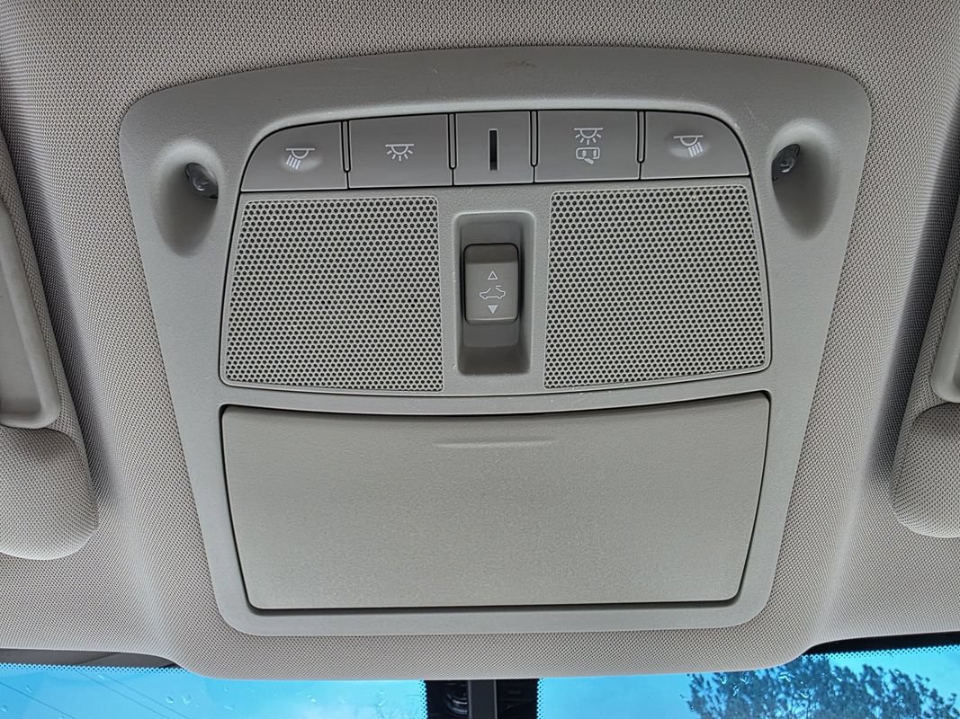 Used 2014 Nissan Pathfinder Platinum w/ Platinum Premium Package FWD image 35