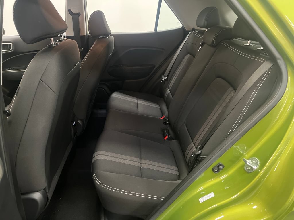 Used 2024 Hyundai Venue SEL FWD image 26