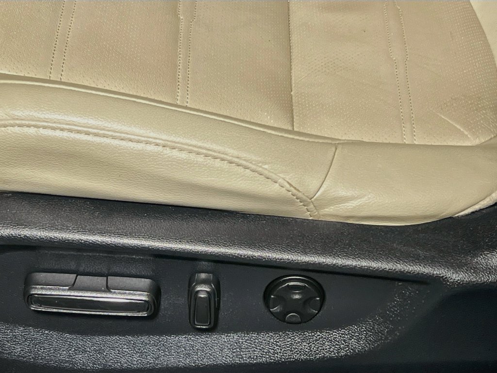 Used 2019 Honda CR-V Touring image 13