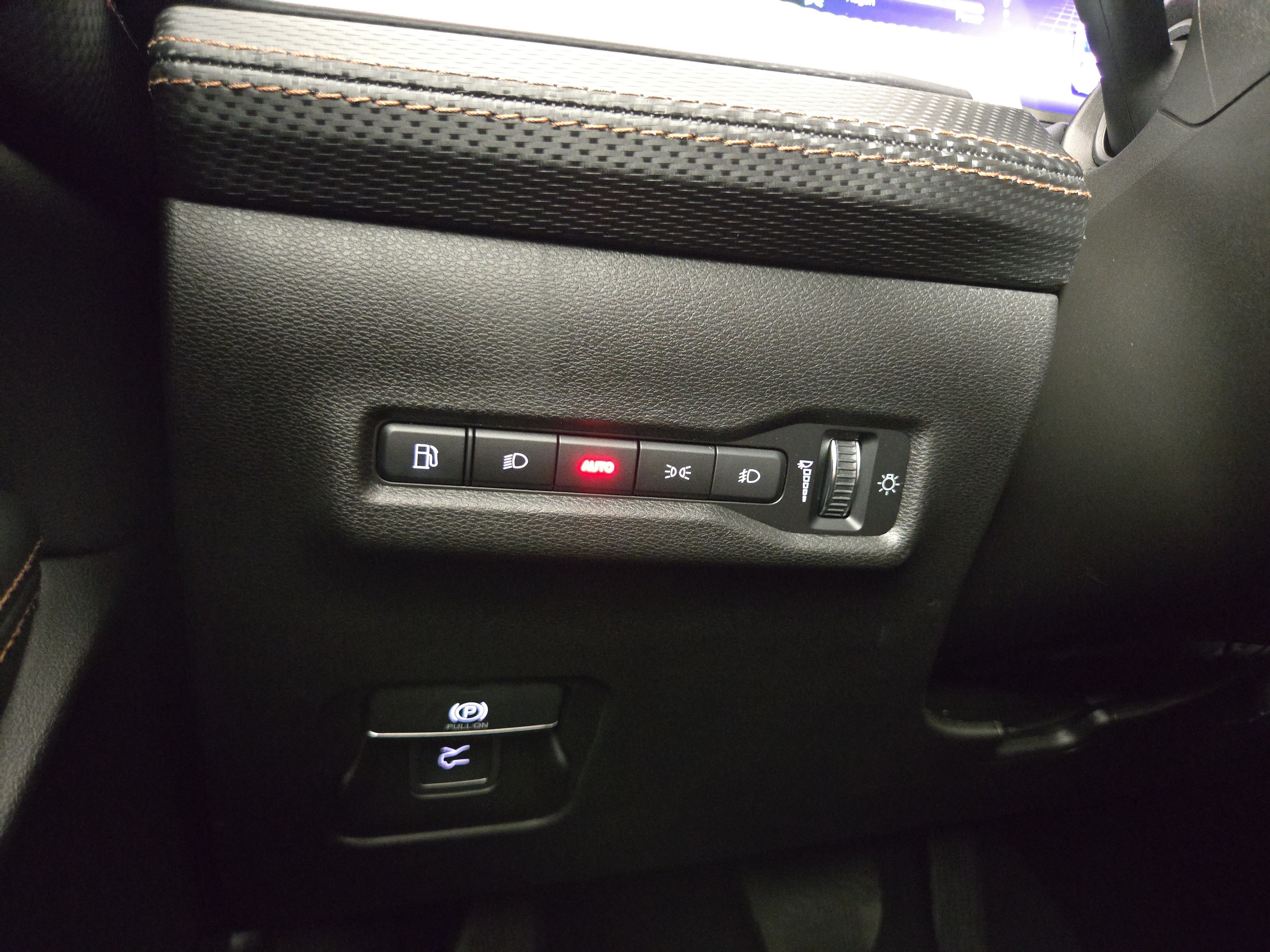 Used 2026 Jeep Cherokee Limited AWD/4WD image 28