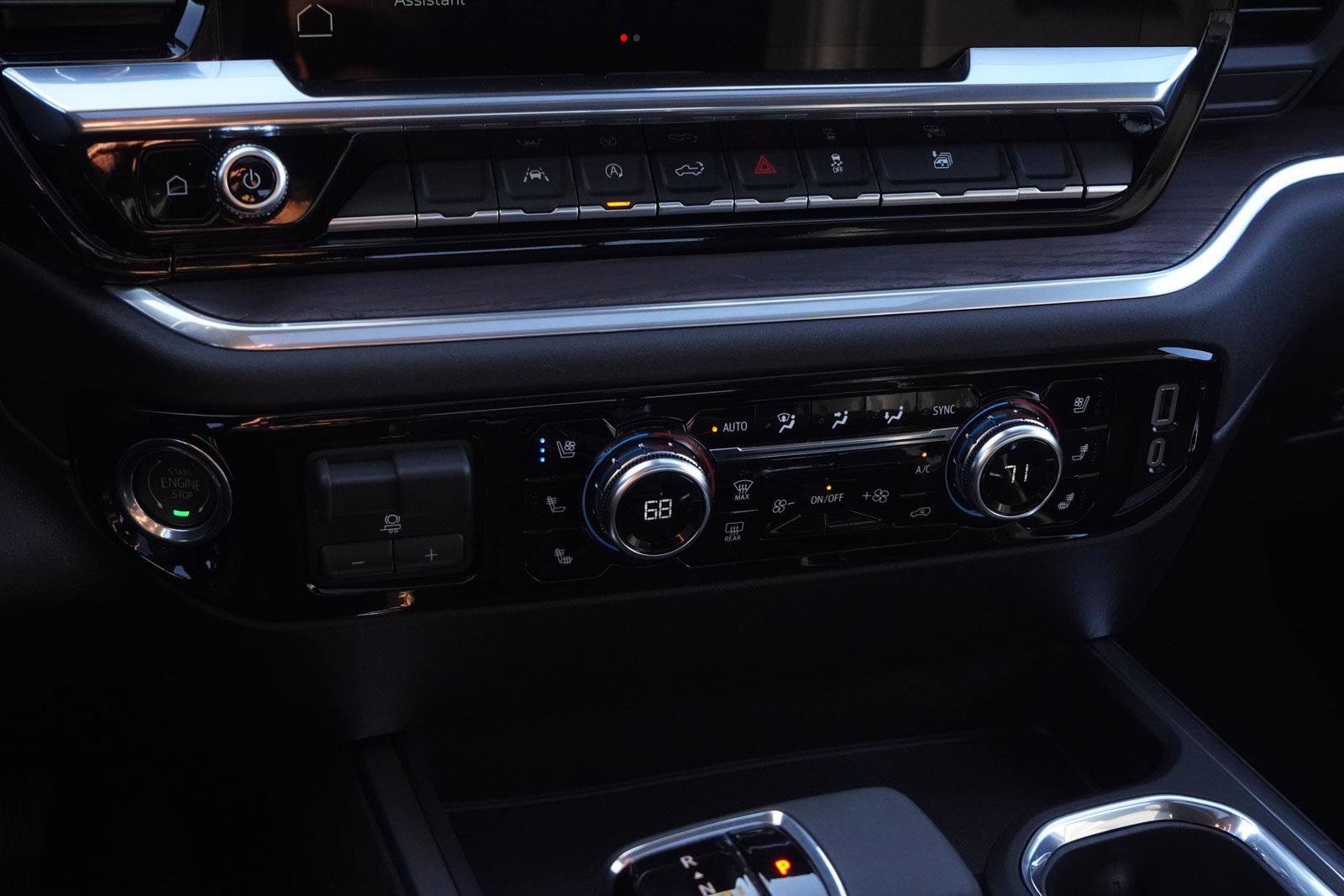 New 2026 GMC Sierra 1500 SLT w/ SLT Convenience Package image 23