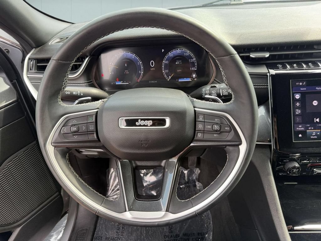 Used 2023 Jeep Grand Cherokee Altitude AWD/4WD image 19