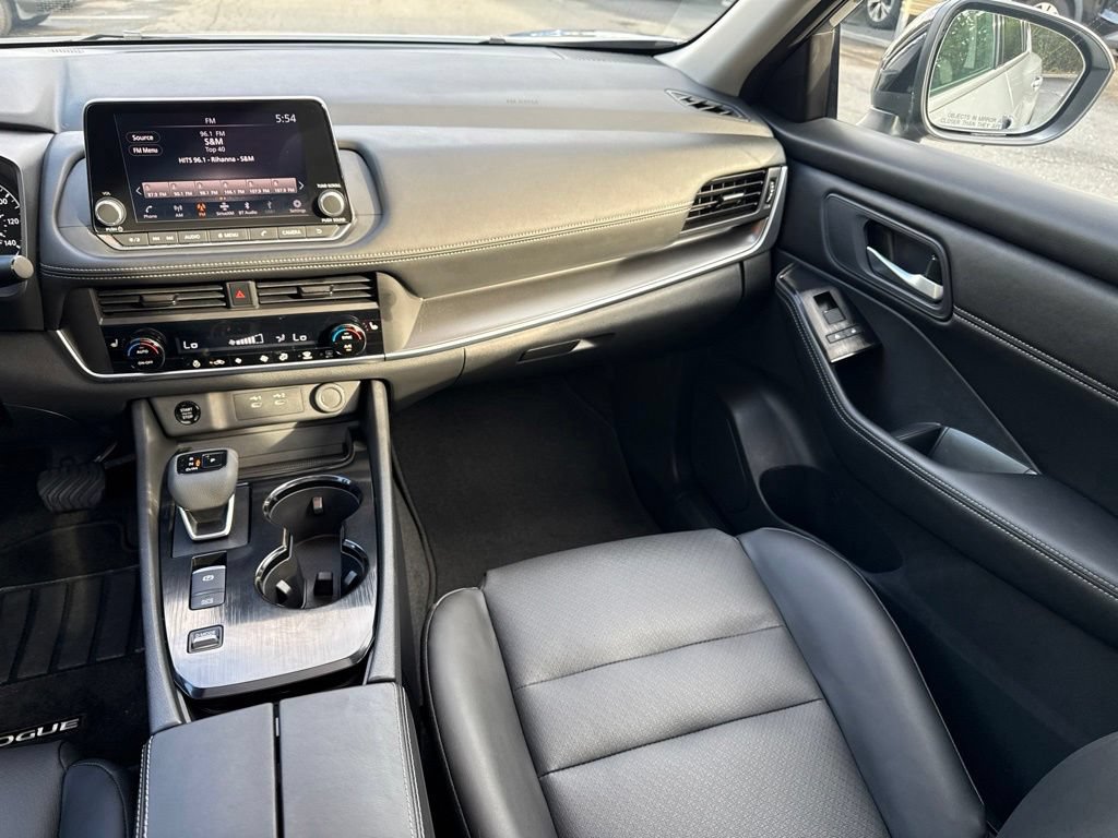 Certified 2026 Nissan Rogue Dark Armor FWD image 30