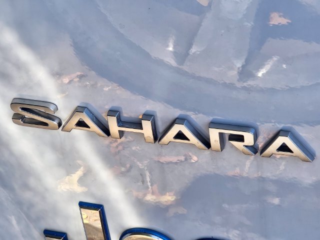 Used 2023 Jeep Wrangler Unlimited Sahara AWD/4WD image 13