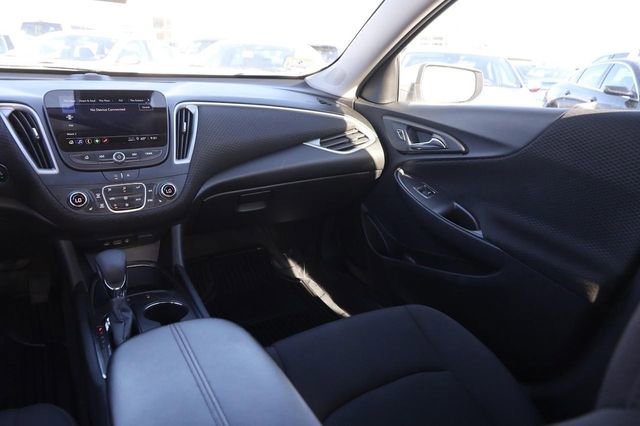 Used 2024 Chevrolet Malibu LT image 23