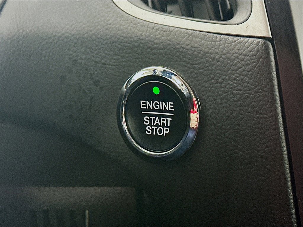 Used 2024 Ford Edge SEL image 27