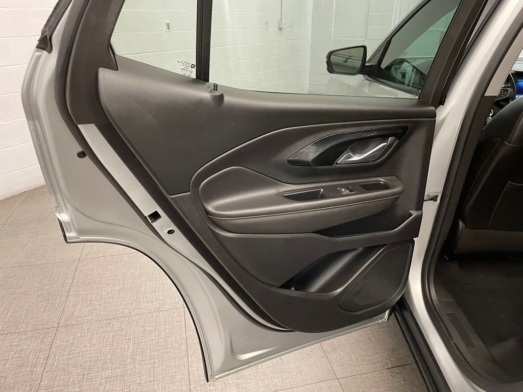 Used 2022 GMC Terrain AT4 w/ LPO, Cargo Package AWD/4WD image 23