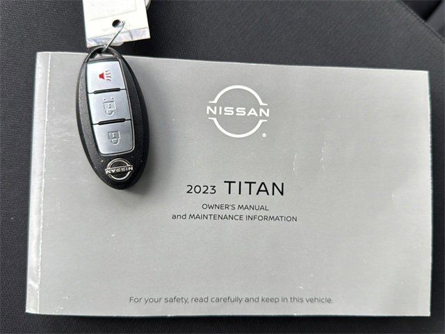 Used 2023 Nissan Titan SV image 8