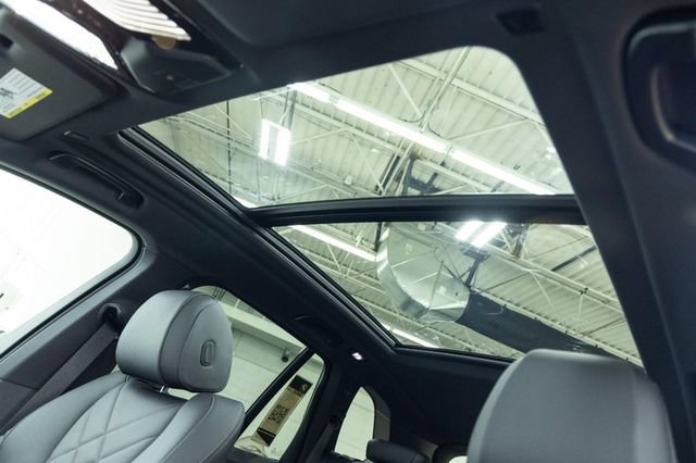 Used 2026 BMW X5 xDrive40i w/ Premium Package AWD/4WD image 19