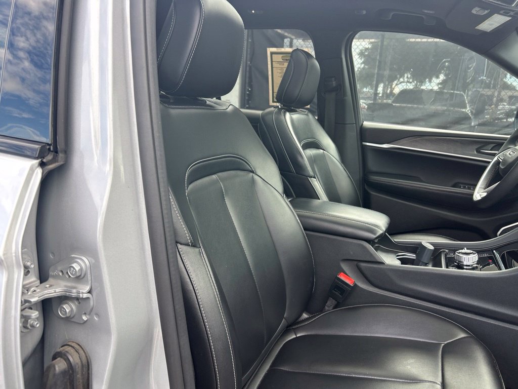 Certified 2024 Jeep Grand Cherokee Limited 4xe AWD/4WD image 24