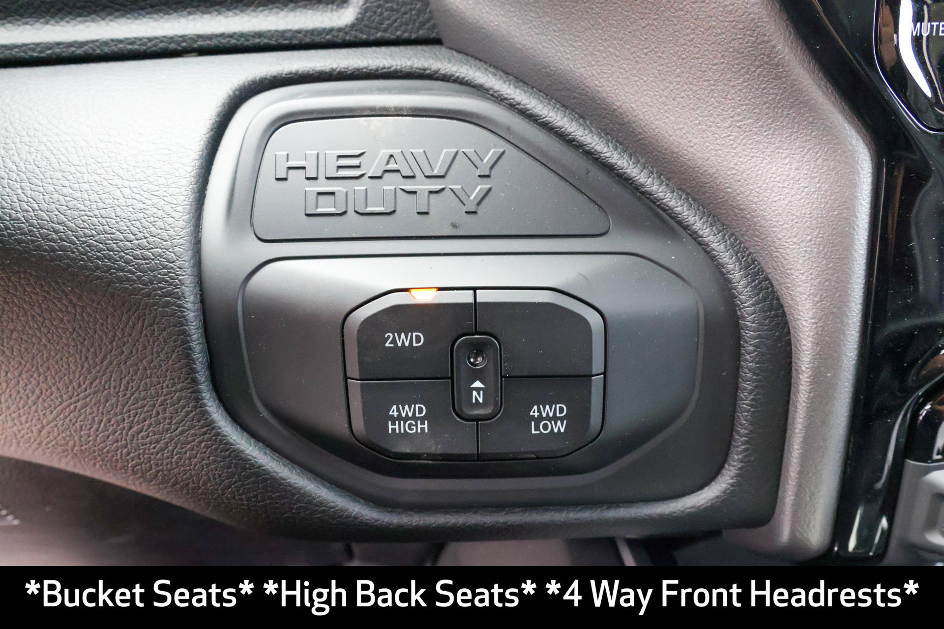 New 2026 RAM 2500 Laramie AWD/4WD image 24