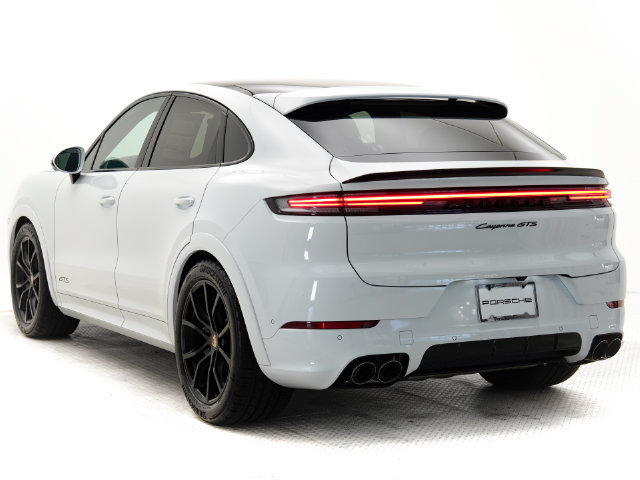 Certified 2025 Porsche Cayenne GTS AWD/4WD image 3