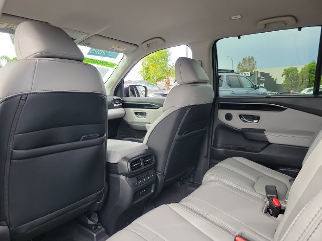 Certified 2025 Honda Pilot EX-L image 14