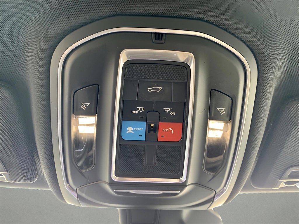 Used 2023 Jeep Grand Cherokee Limited image 42