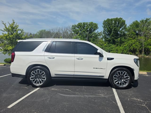 Used 2023 GMC Yukon Denali Ultimate AWD/4WD image 4