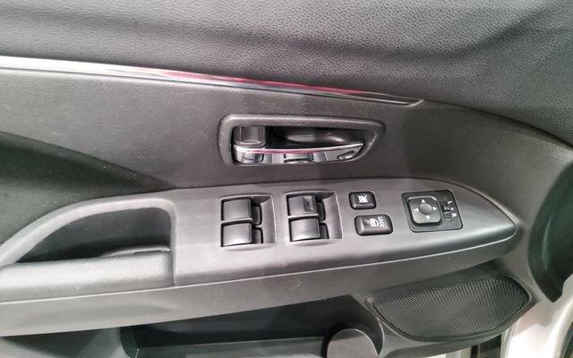 Used 2024 Mitsubishi Outlander Sport ES AWD/4WD image 30
