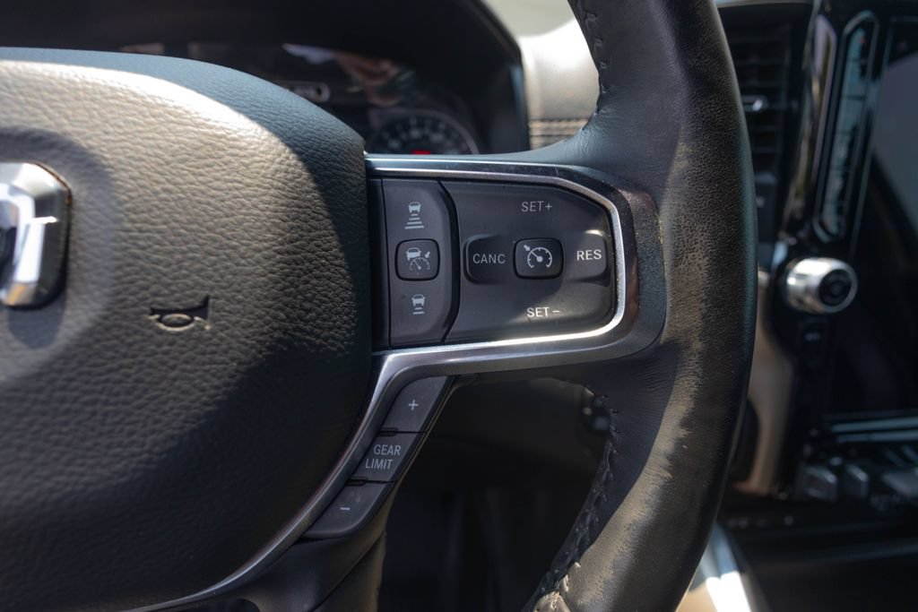 Used 2019 RAM 1500 Laramie AWD/4WD image 24
