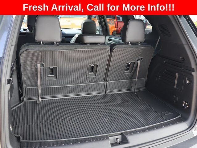 Used 2026 GMC Acadia Elevation w/ Black Edition AWD/4WD image 17
