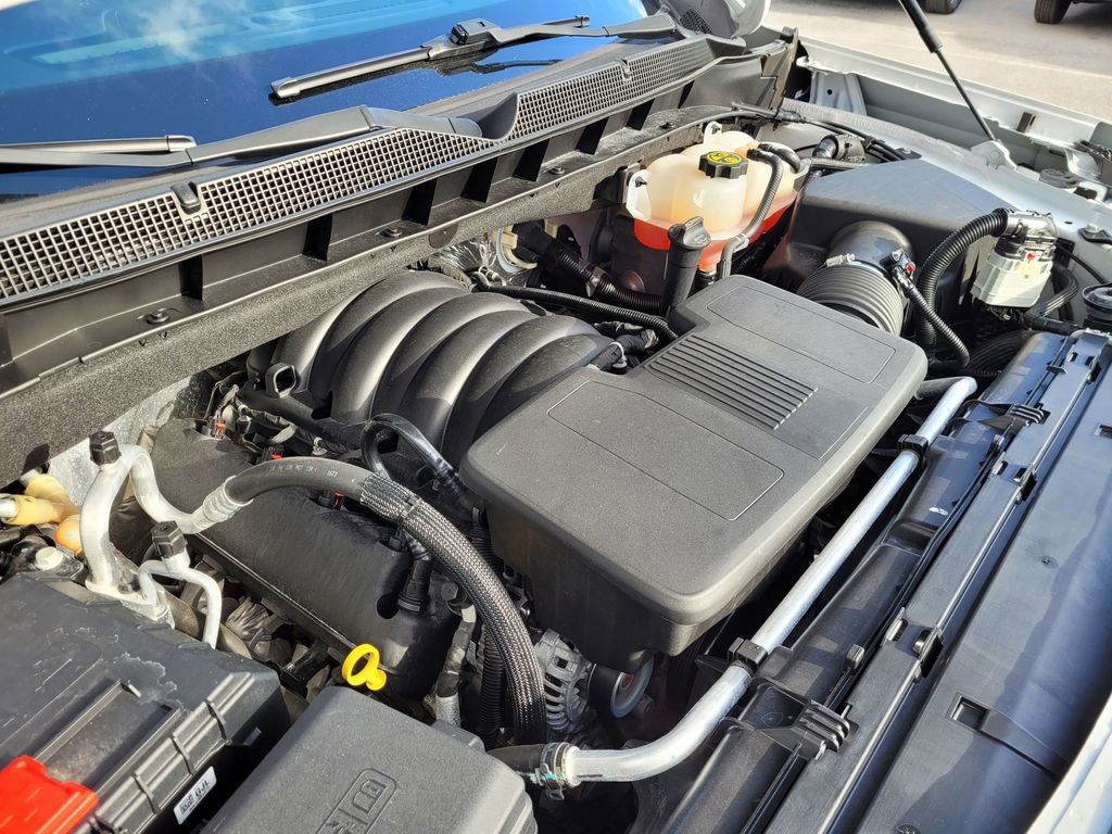 Used 2023 Chevrolet Suburban Premier image 12