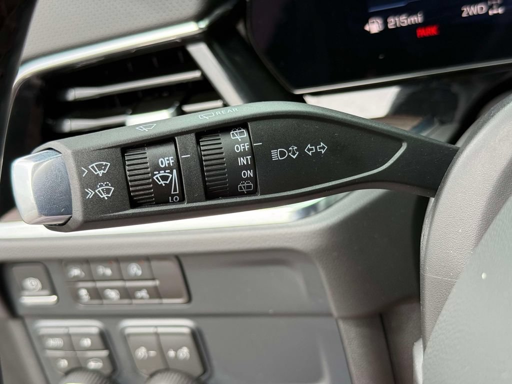 Used 2026 Chevrolet Suburban Premier AWD/4WD image 29