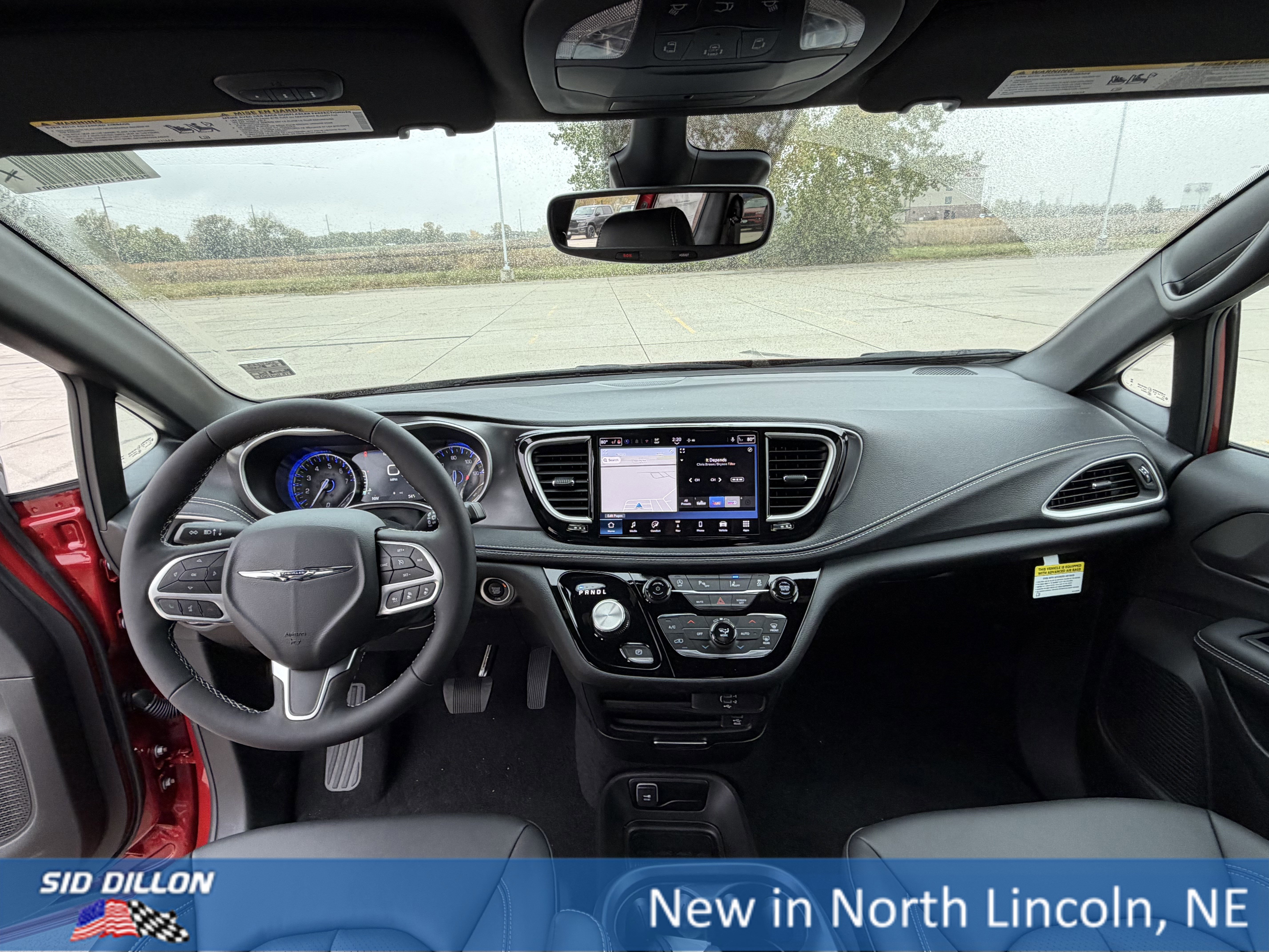 New 2026 Chrysler Pacifica Select image 13