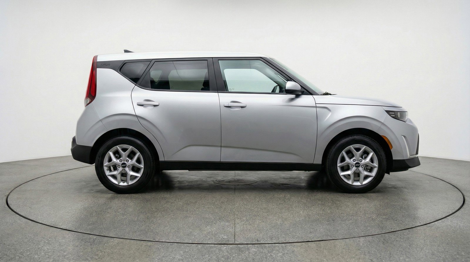 Used 2025 Kia Soul LX w/ LX Technology Package image 11