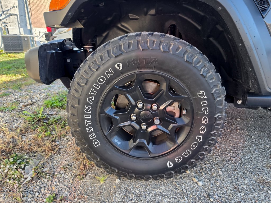 Used 2022 Jeep Wrangler Sport AWD/4WD image 4