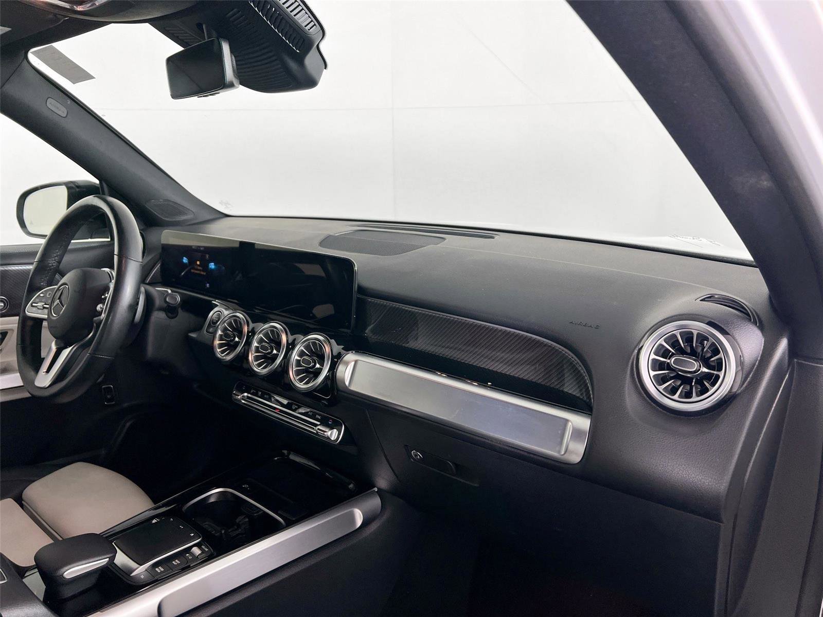 Certified 2023 Mercedes-Benz GLB 250 4MATIC image 25