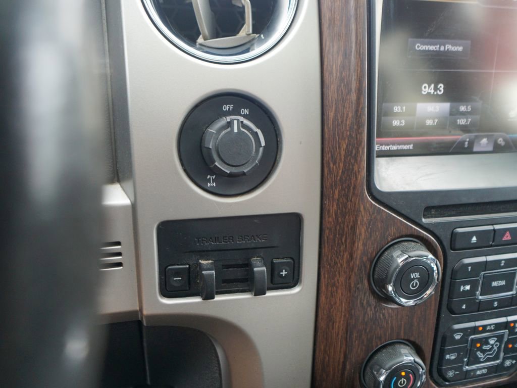 Used 2013 Ford F150 Lariat w/ Luxury Equipment Group image 19