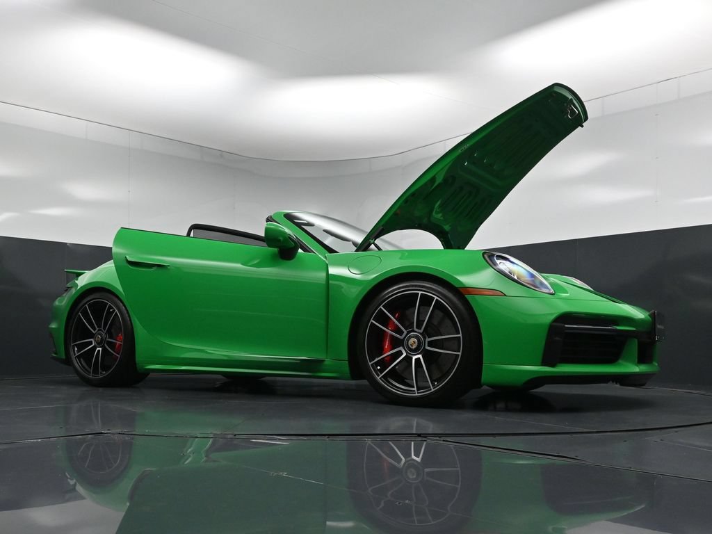 Certified 2022 Porsche 911 Turbo AWD/4WD image 32