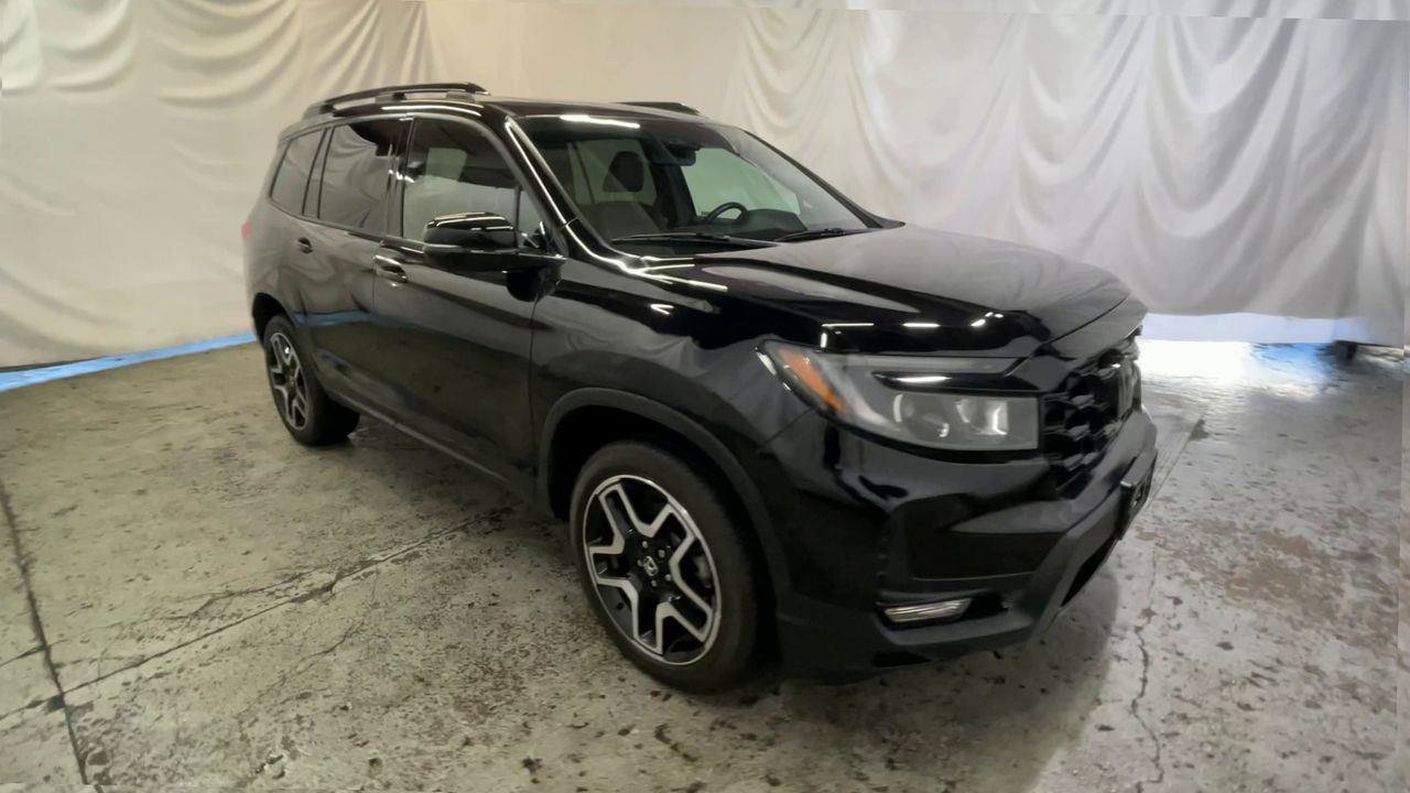 Used 2022 Honda Passport Elite image 2