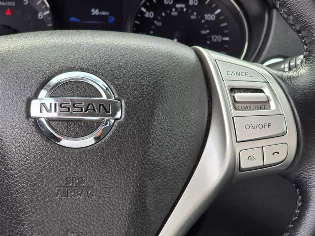 Used 2016 Nissan Rogue SL image 16